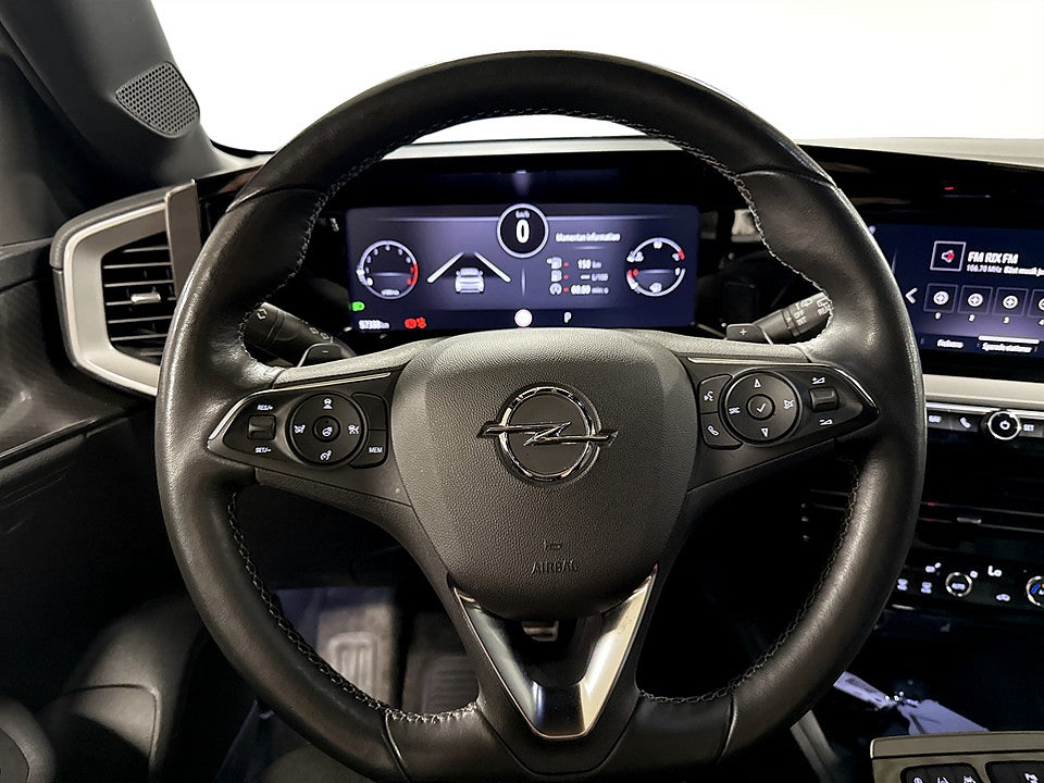 Bild på Opel Mokka Ultimate 1.2 Turbo 130hk Aut B-KAMERA CARPLAY