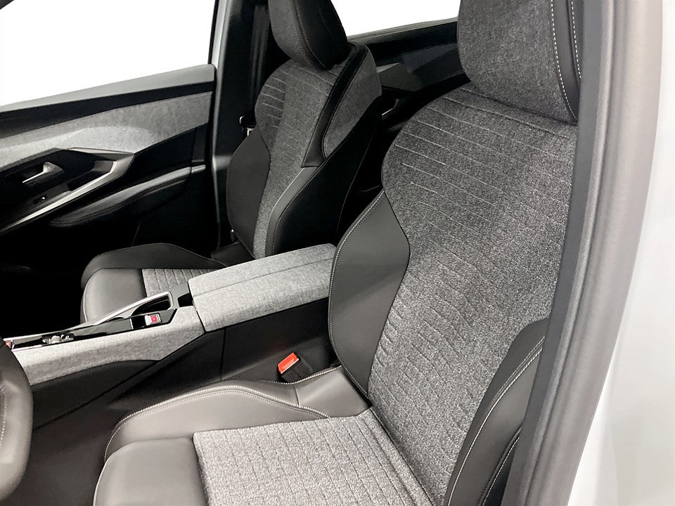 Bild på Peugeot 5008 Allure Hybrid - KAMPANJ! PRIVATLEASA FRÅN 24 MÅN