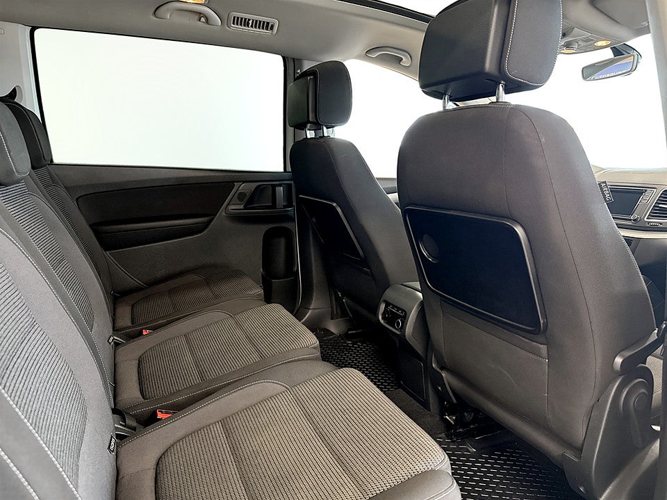 Bild på Volkswagen Sharan Base 2.0 TDi 150hk AWD 7-SITS PANO B-KAMERA