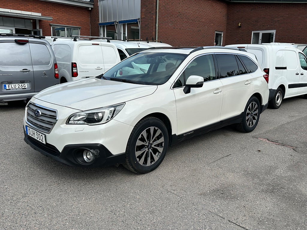 Subaru Outback 2.0 4WD Lineartronic Euro 6 Ny servad / Ny besiktigad