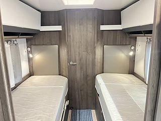 Husbil-halvintegrerad Benimar PERSEO 557 19 av 26