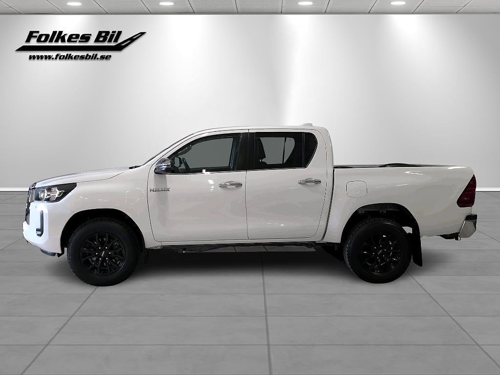 Toyota Hilux Double Cab 2.4 D 150 hk AWD Hero V-däck