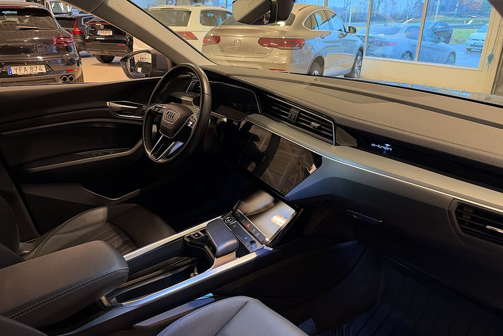 Audi Q8 e-tron 50 quattro Drag Kamera Moms  Navi P-värm Proline miniatyr 19