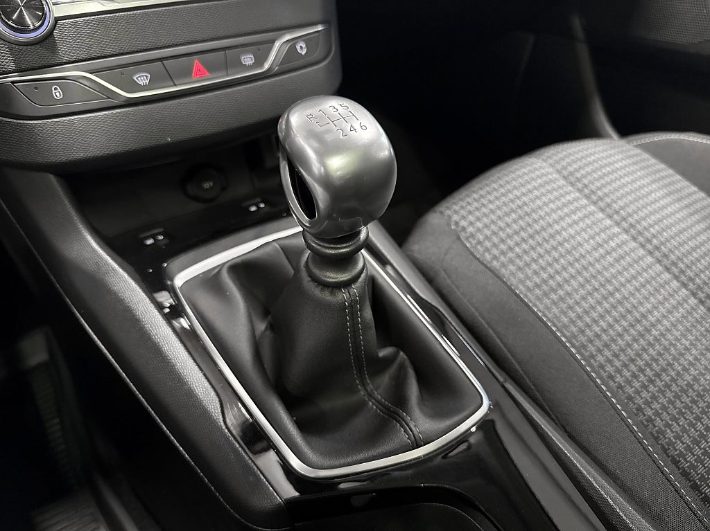 Peugeot 308 1.2 PureTech 130HK Drag – bild 13