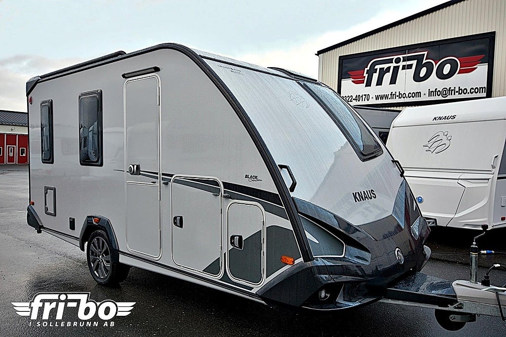 Knaus 480 QL Sport & Fun Black Selection, Dubbelbädd