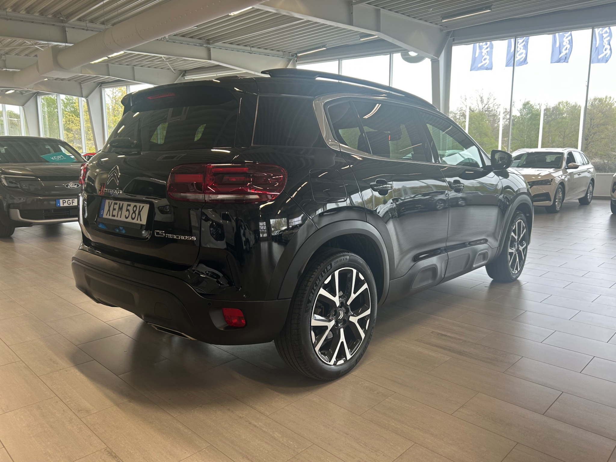 Citroen C5 Aircross 1.2 PureTech 130 Aut 2023, bild 2/48