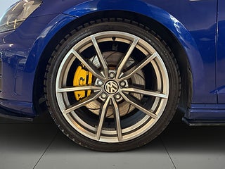 Volkswagen Golf 5-dörrars R 2.0 TSI 4Motion Base Mvärme Taklucka S&V – bild 14