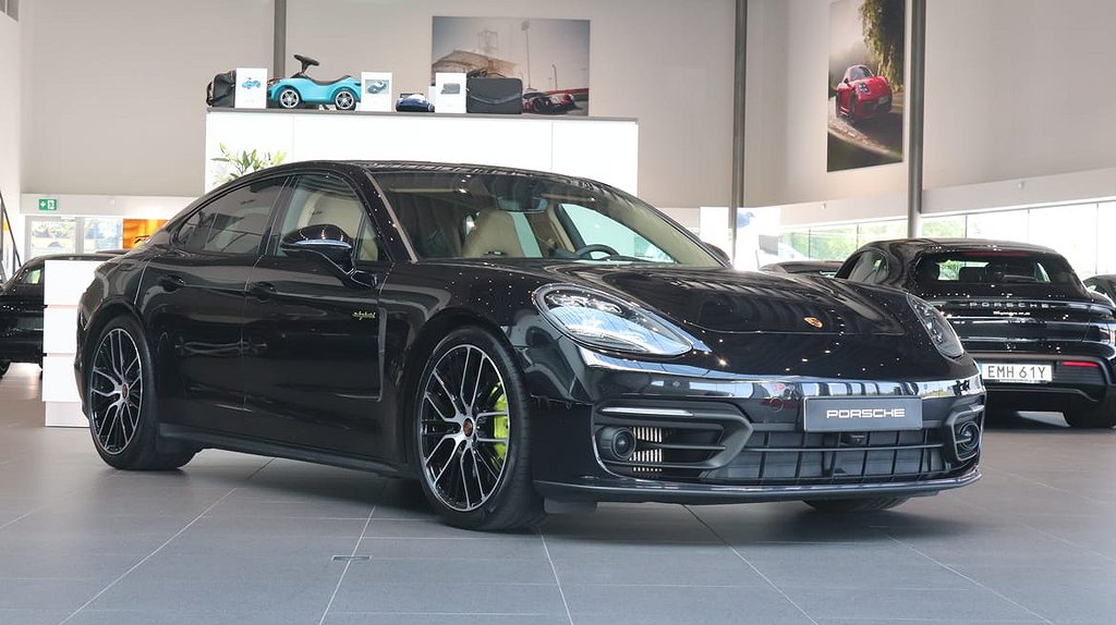 Porsche Panamera 4 E-Hybrid Platinum Edition 462 hk