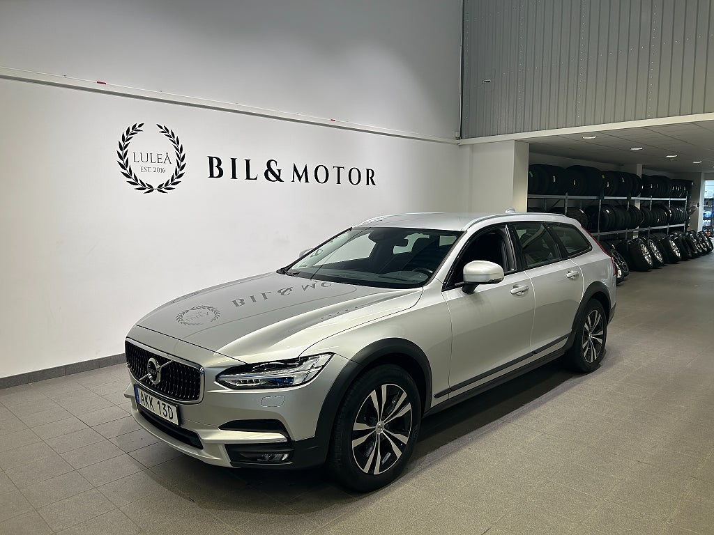 Volvo V90 Cross Country D4 AWD |Värm| SoV| Kam| Drag|HP-ljud