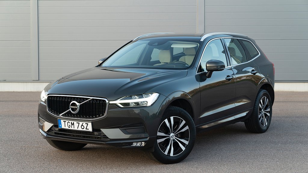 Volvo XC60 B4 AWD Geartronic Advanced Edition, Momentum