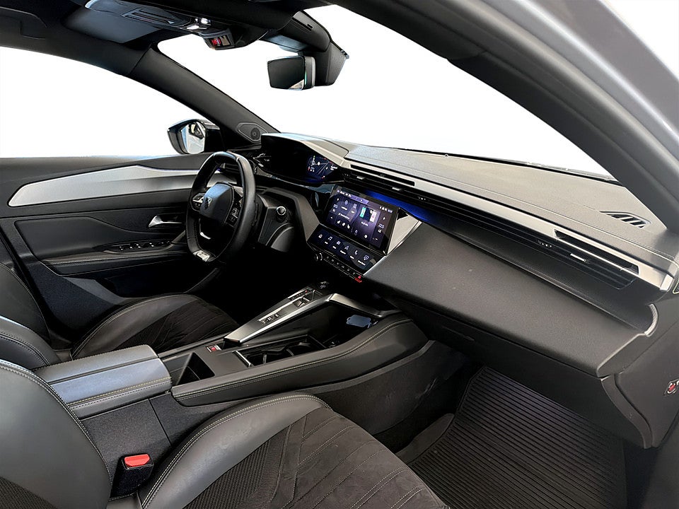 Bild på Peugeot 308 sw SW GT 1.2 PT 130hk Aut 360 B-KAMERA CARPLAY