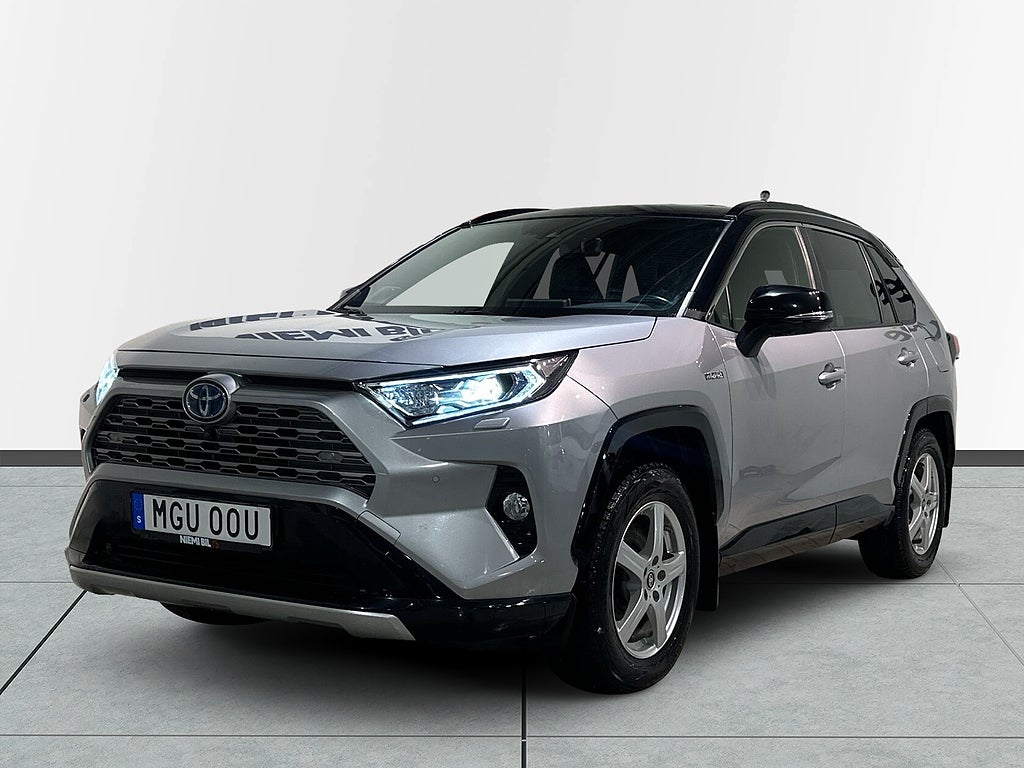 Toyota RAV4 Hybrid AWD Drag 360° JBL Skinn Mvärm SoV