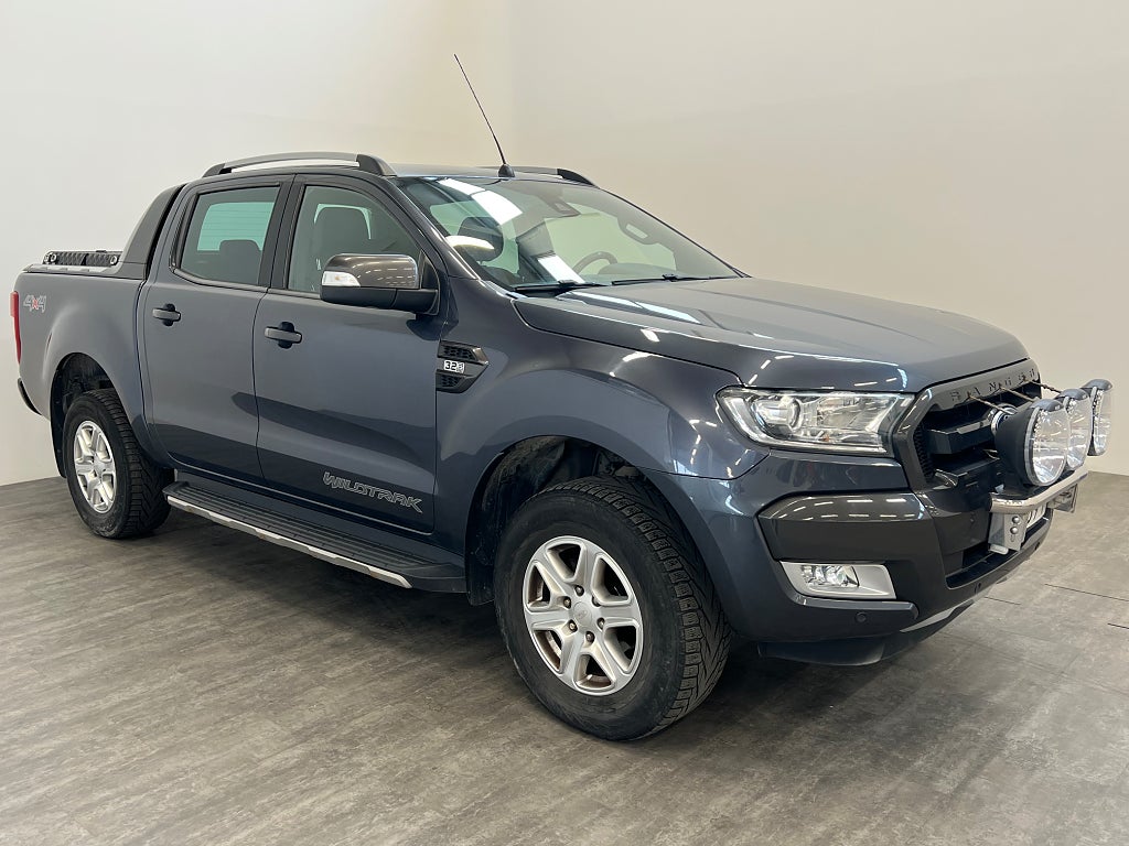 Ford ranger Wildtrak Dubbelhytt 3.2 TDCi 4x4 D-värm Lock MOMS