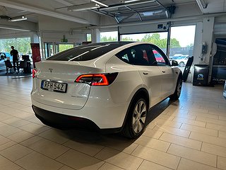 Tesla Model Y Long Range AWD 514hk/MOMS/Pano/Navi/M-värmare