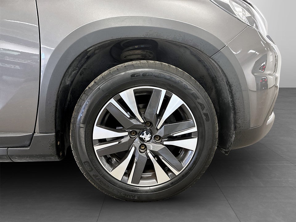 Bild på Peugeot 2008 Allure 1.2 PT 82hk KUPÉVÄRMARE