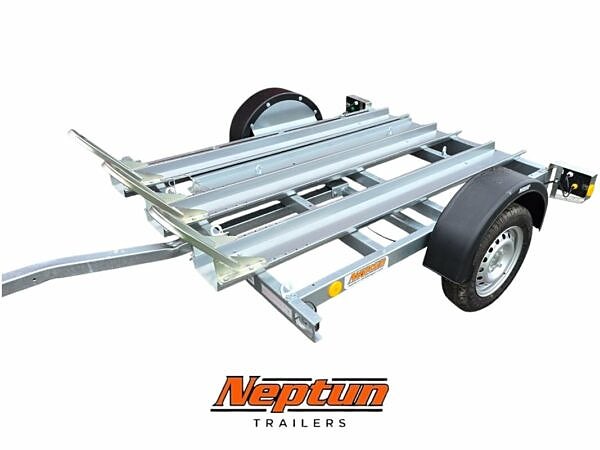 Neptun Trippel mc släpvagn 80 km/h obromsad 