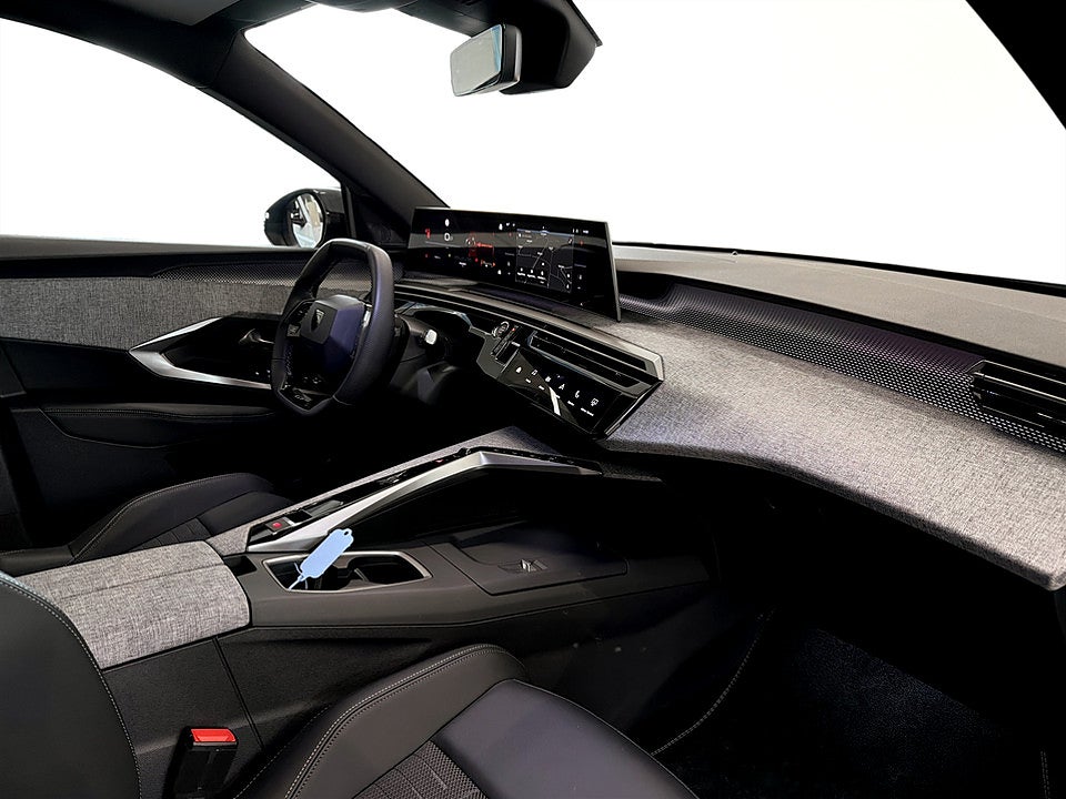 Bild på Peugeot 3008 GT Hybrid 145hk AUT B-KAMERA DRAG CARPLAY