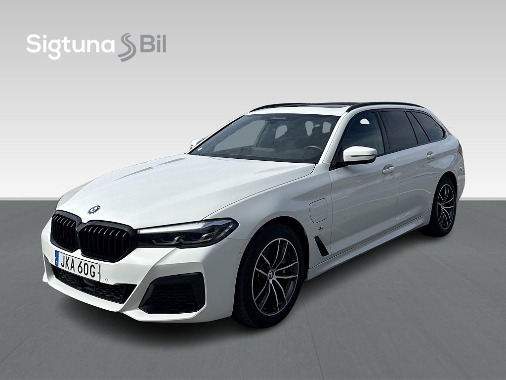 BMW 530e xDrive Touring M Sport / DAP / Pano / 360 Kamera