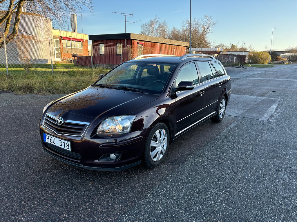 Toyota Avensis Kombi 2.0 VVT-i 147hk