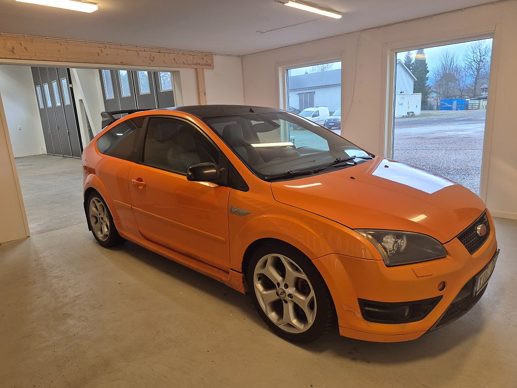 Ford Focus ST 3-dörrars ST Euro 4