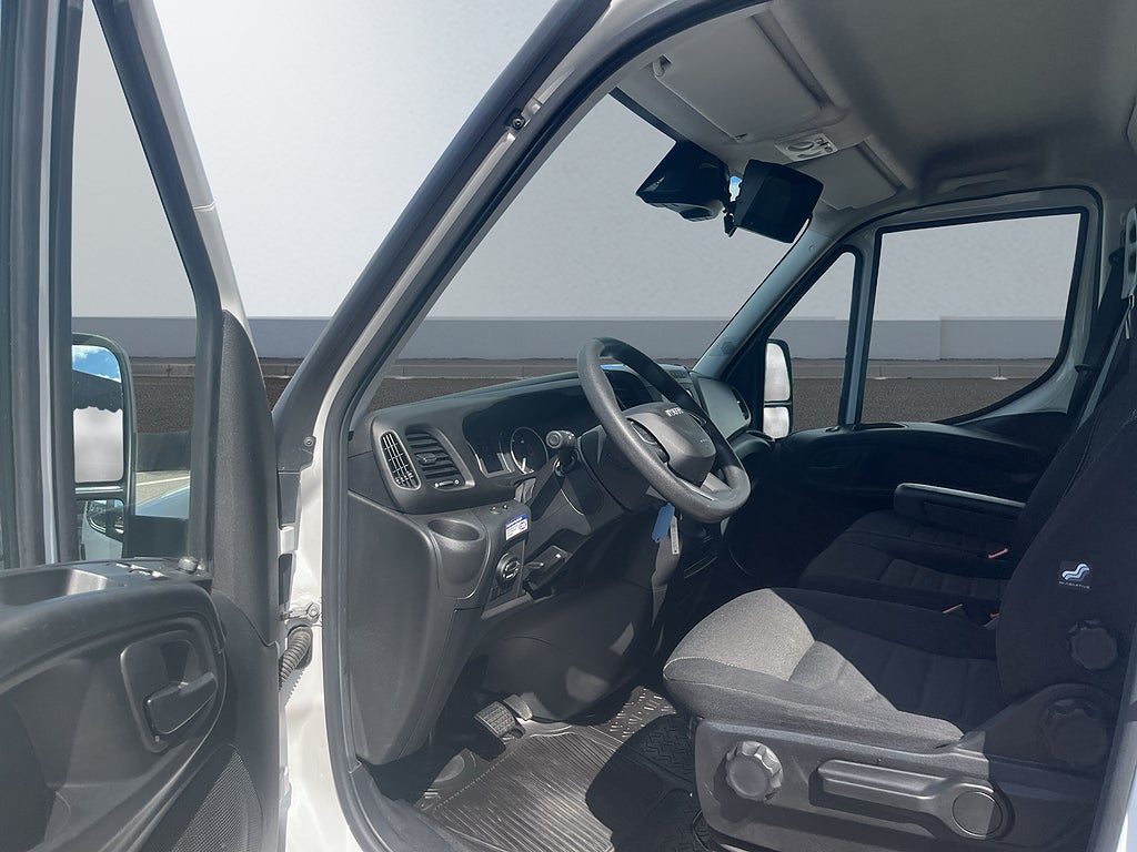 Iveco Daily 35-140 2.3 JTD Hi-Matic Euro 6 Kylbil med bakgavellhiss