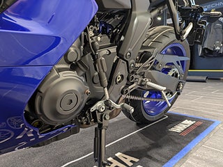 Yamaha YZF-R7 Icon Blue / Finns för beställning!