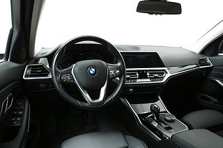 Kombi BMW 330e 13 av 26