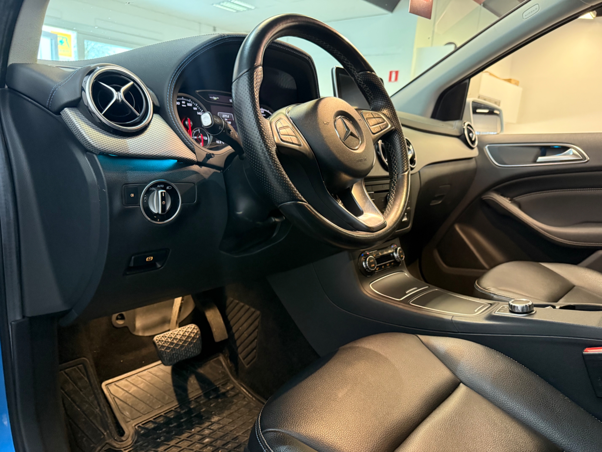 Mercedes-Benz B-Electric 2015, bild 6/27