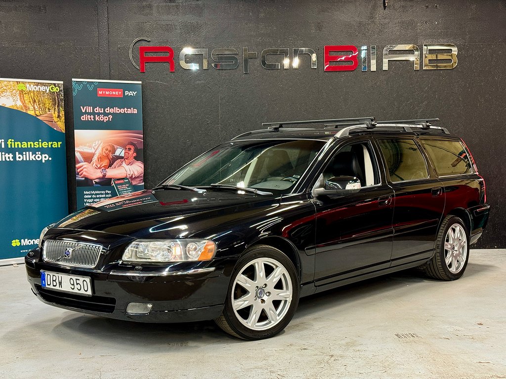 Volvo V70 2.4 Summum Skinn Drag Ny besktat Kamrem bytt 170hk