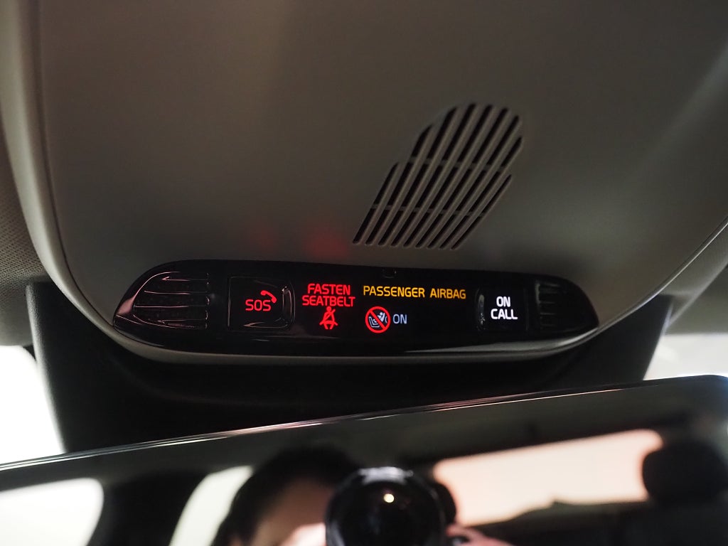 Volvo V90 D4 AWD 190hk Geartronic Momentum SE II | D-värm | Keyless | 2020