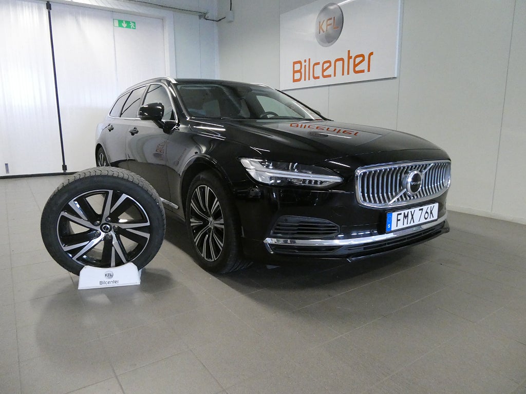 Volvo V90 Recharge T6 AWD*RÄNTA3,99%*Drag-VOC-Kamera-H&K-Navi-SoV