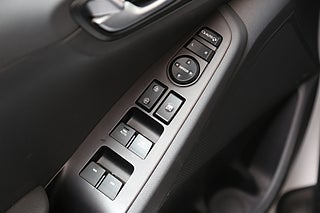 Halvkombi Hyundai IONIQ 8 av 22