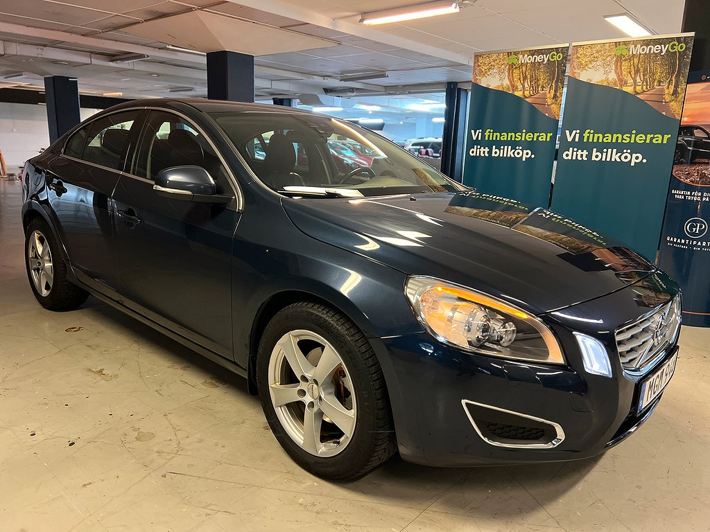 Volvo S60 D2 (114hk) Momentum*1000kr/mån*Nybesk*