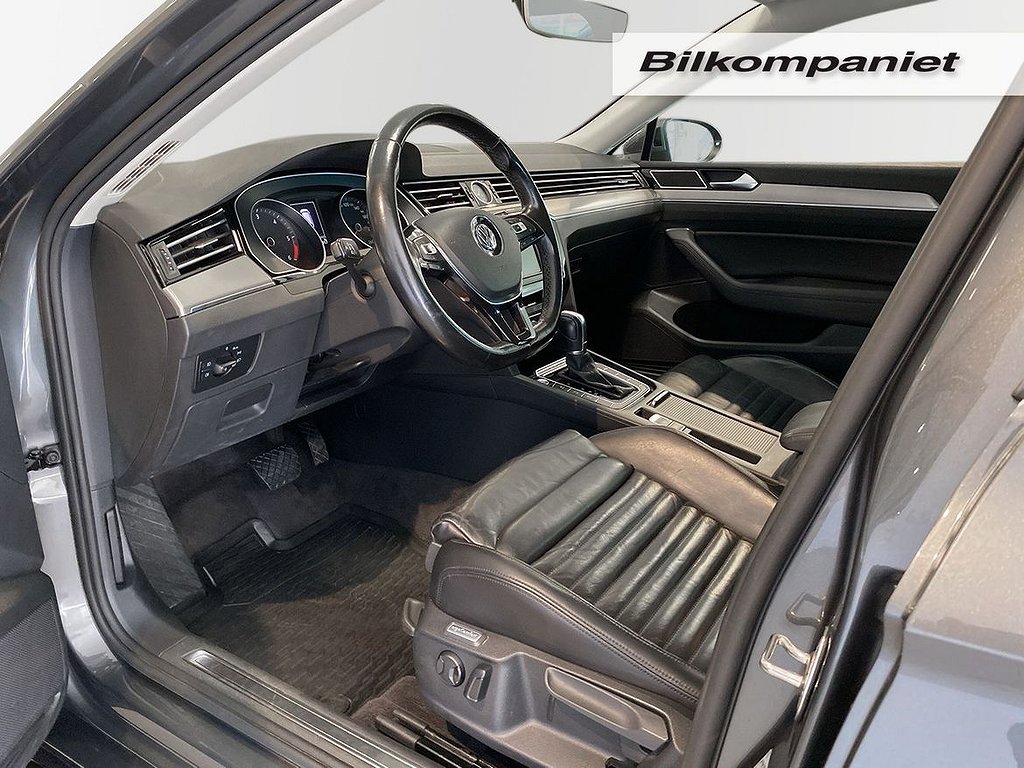 Volkswagen Passat Sportscombi 2.0 TDI DPF SCR BMT 4Motion DSG Sekventiell, 240hk, 2016
