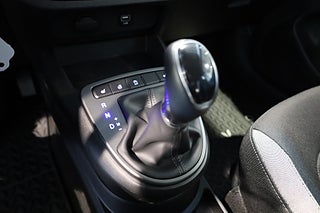 Halvkombi Hyundai i10 20 av 24
