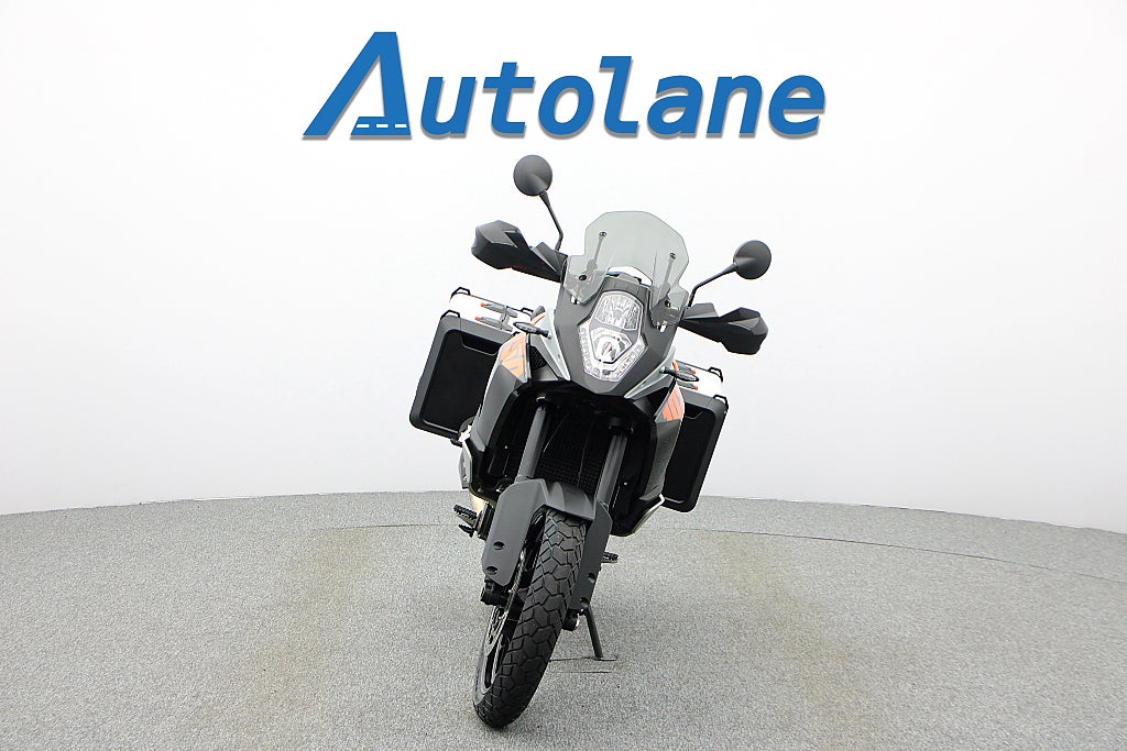KTM 1050 Adventure ABS *Nyservad Nya däck