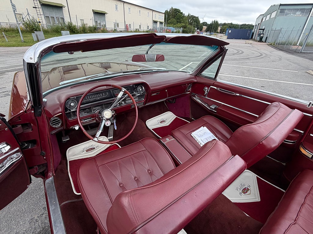 Cadillac Convertible de Ville 7.0 0kr insats 3230kr/mån