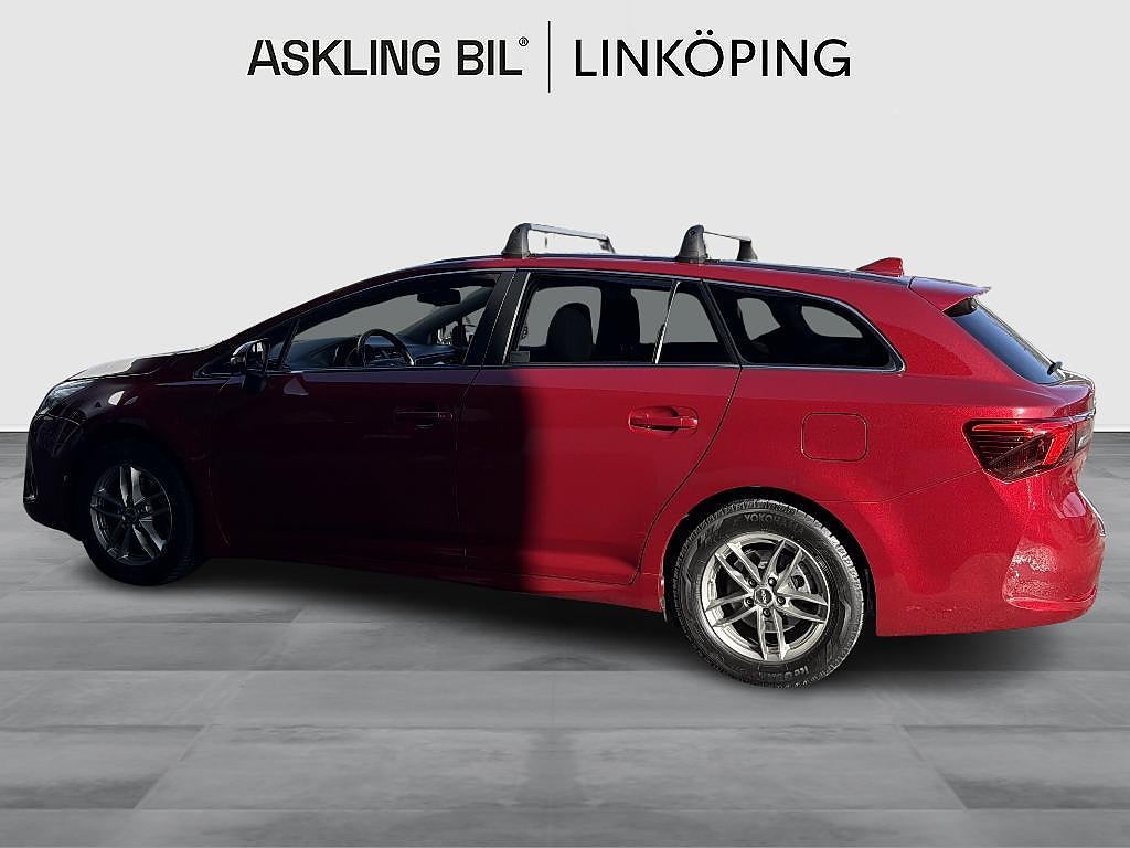 Toyota Avensis 2018 - miniatyr 3