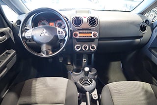 Halvkombi Mitsubishi Colt 12 av 20