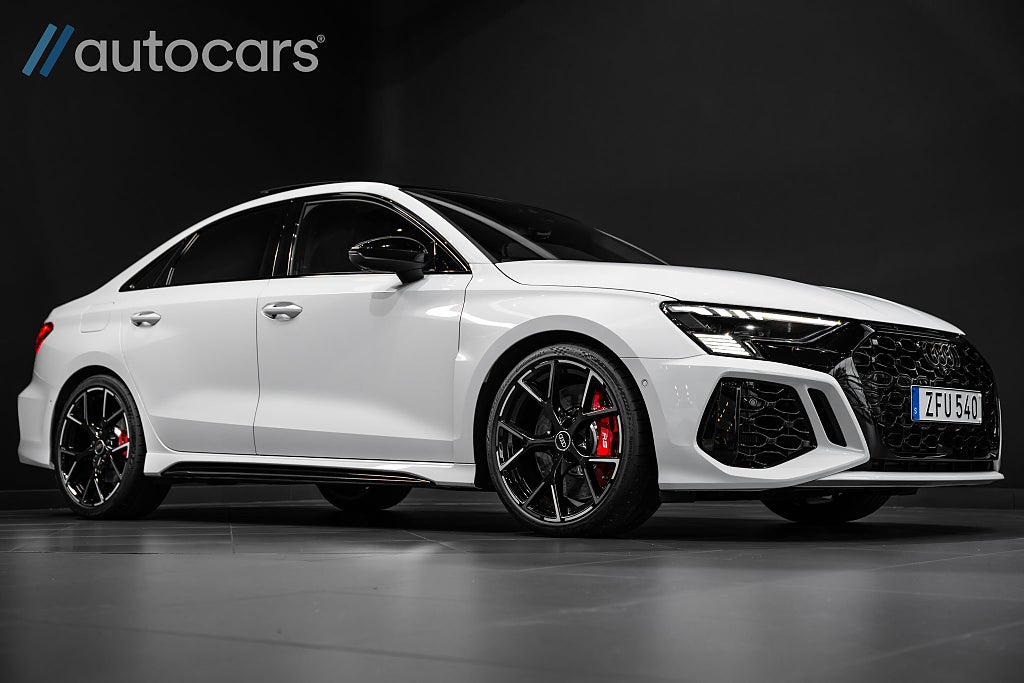 Audi RS3 Sedan 400hk|Leasbar|Pano|B&O|Matrix