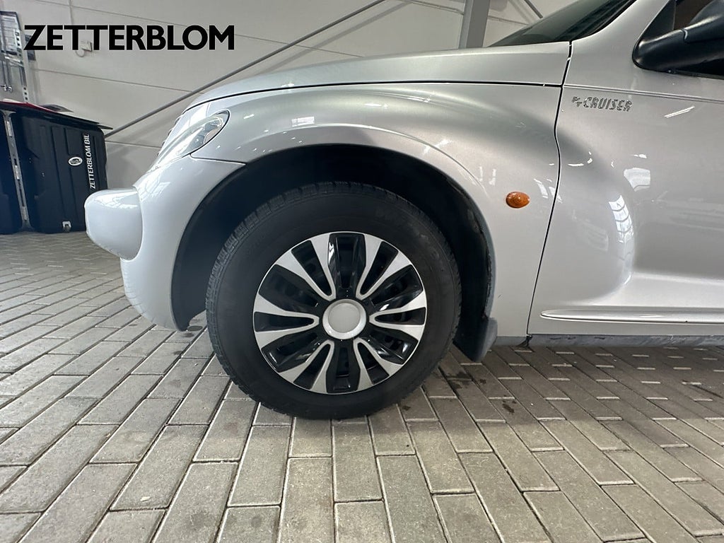 Halvkombi Chrysler PT Cruiser 13 av 14