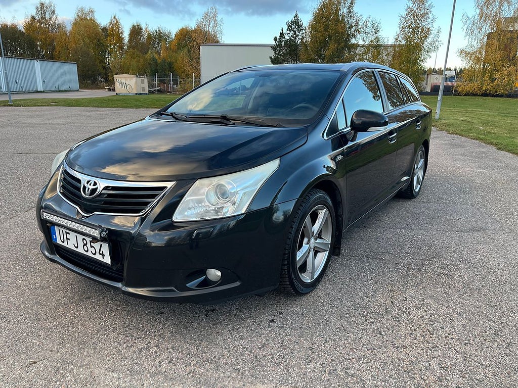 Toyota Avensis Kombi 2.2 D-CAT Premium, Fullutrustad, GPS