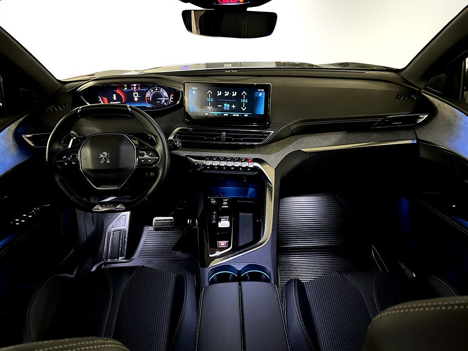 Bild på Peugeot 5008 GT 1.2 PT 130hk Aut 7-SITS B-KAMERA NAVI