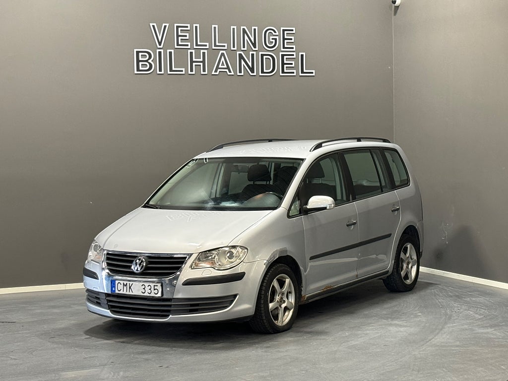 Volkswagen Touran 7-seater 1.6 Conceptline