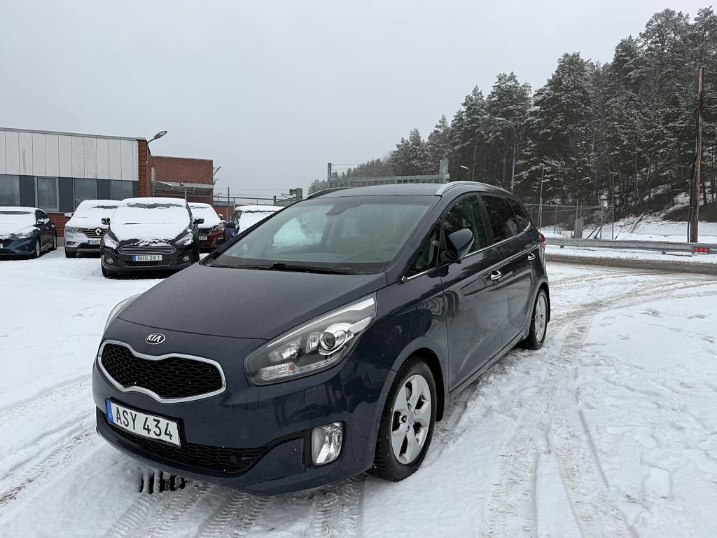 Kia Carens 1.7 CRDi 136hk Automat 7-sits Drag M-Värmare Nyservad
