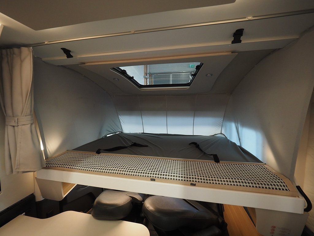 Adria Sonic Plus 700 SL Alde | AC | Dragkrok | Aut 2022