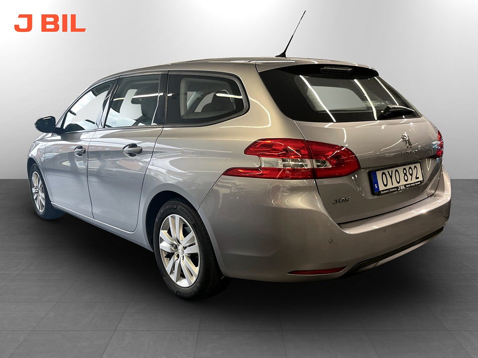 Bild på Peugeot 308 sw Active 1.2 PT 130hk Aut BACKSENSORER EN ÄGARE