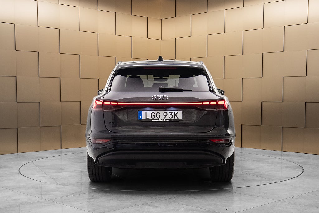 Audi Q6 E-Tron Comfort Tech Plus / Moms / Matrix / 360