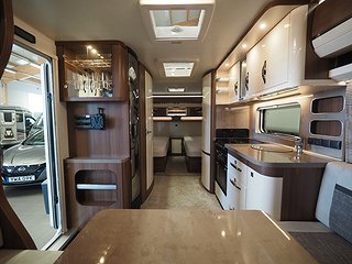 Husvagn, 1-axl Hobby 560 LU Prestige 8 av 21