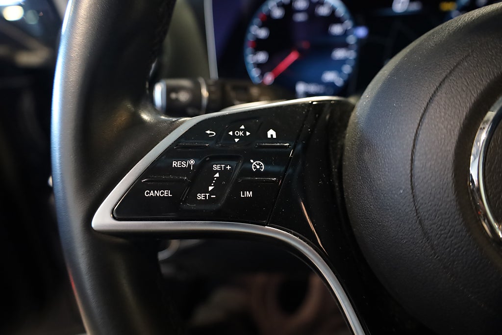 Mercedes-Benz E 300 T de 9G-Tronic Burmester Navi Kamera Värmare Drag 2023